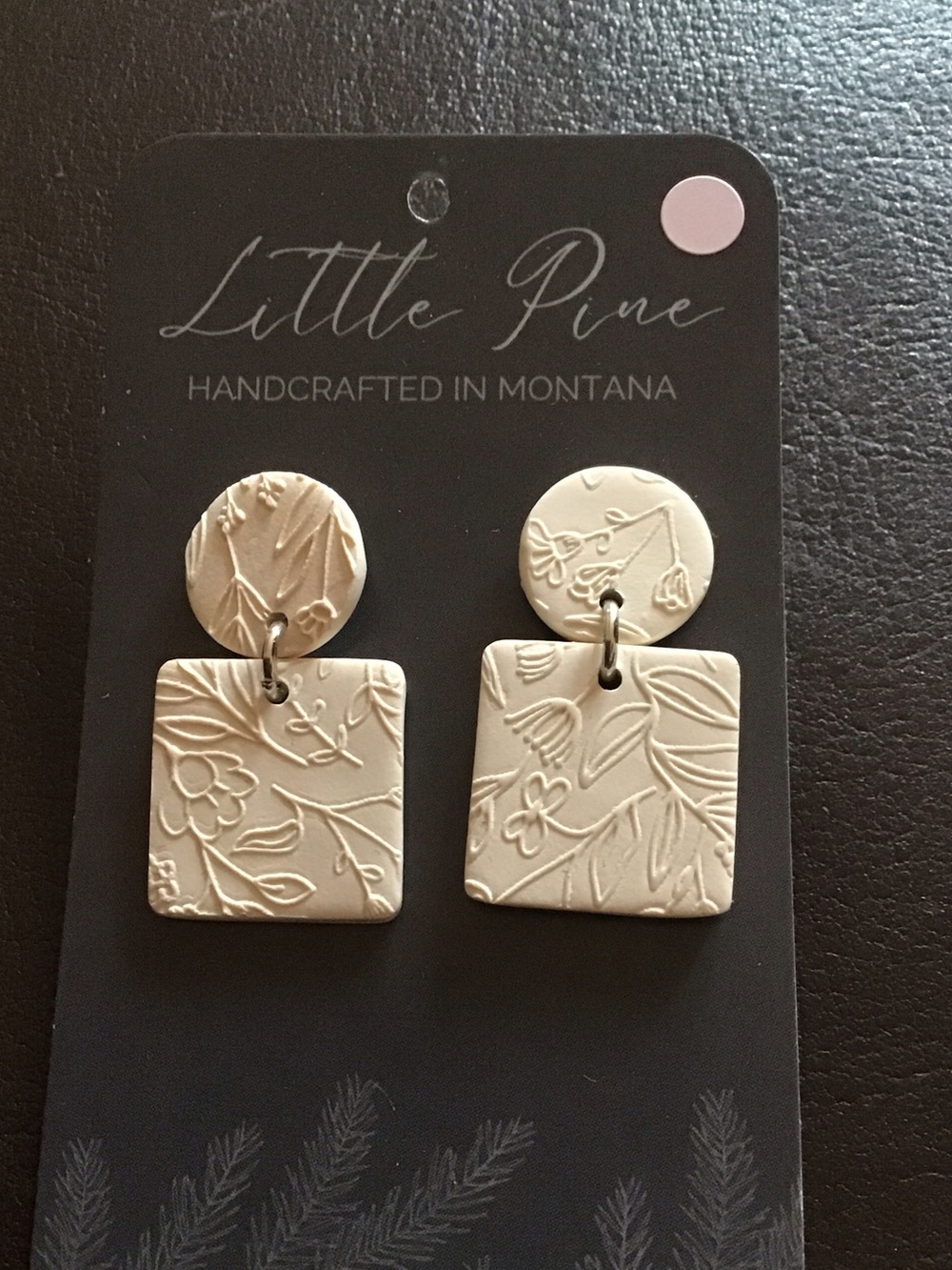 Cream Floral Textured Earrings